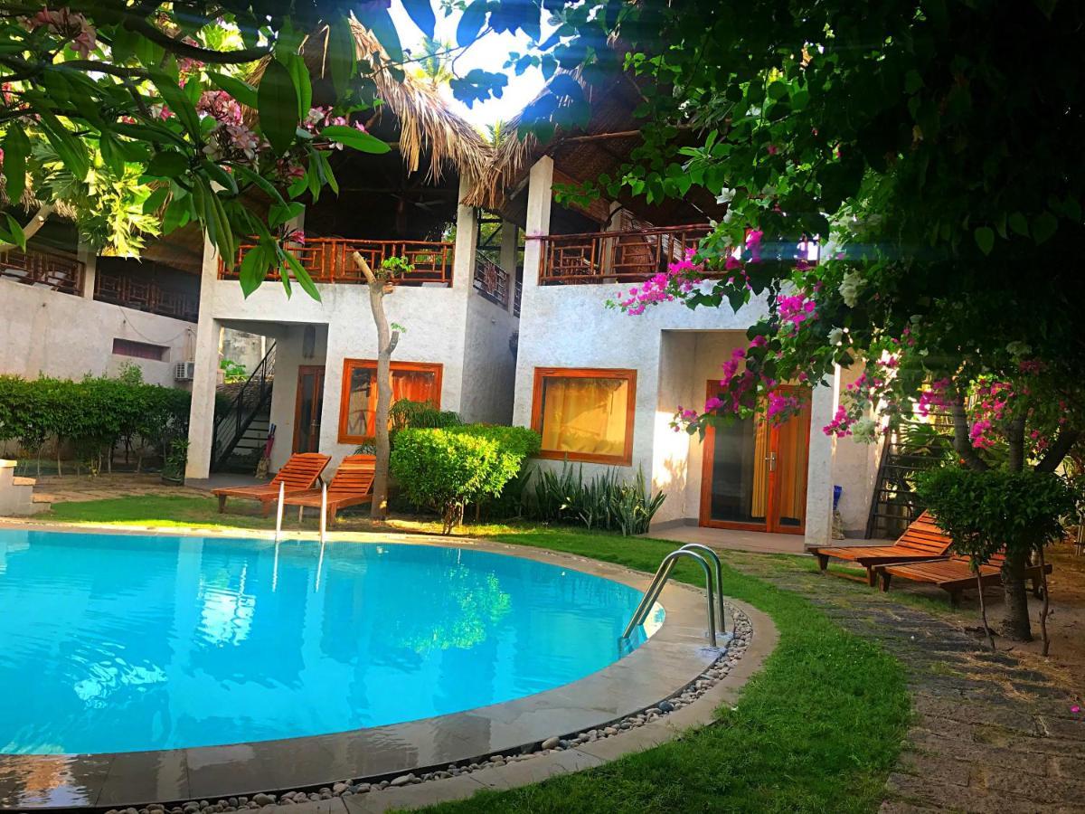 Lang Ca Voi Ll The Whales Village Ll Mui Ne Phan Thiet Luaran gambar