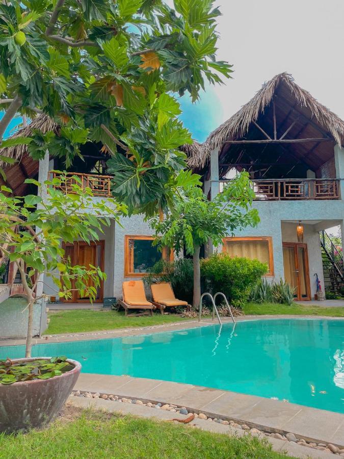 Lang Ca Voi Ll The Whales Village Ll Mui Ne Phan Thiet Luaran gambar