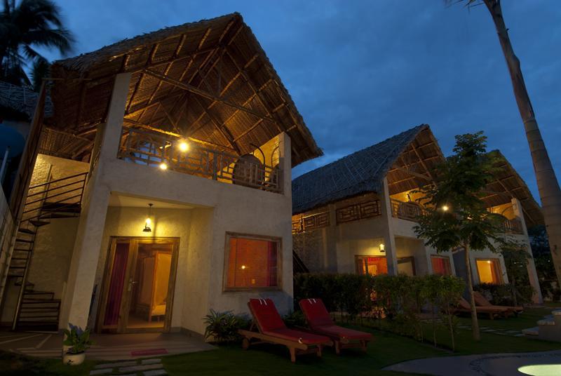 Lang Ca Voi Ll The Whales Village Ll Mui Ne Phan Thiet Luaran gambar