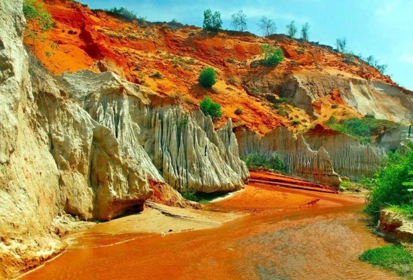 Lang Ca Voi Ll The Whales Village Ll Mui Ne Phan Thiet Luaran gambar